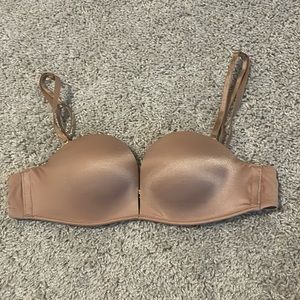 NWOT- Victoria’s Secret Bombshell Add 2 Cups Multiway Bra
